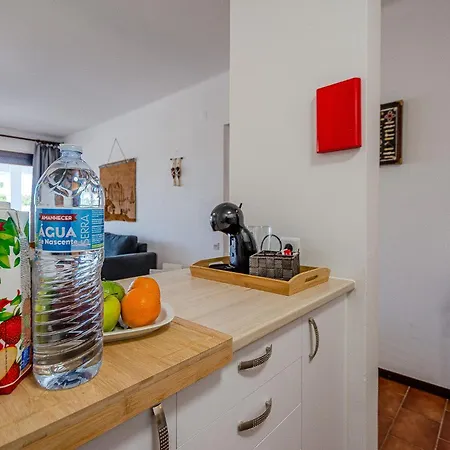 Ivone By Sunnyway * Αλμπουφέιρα