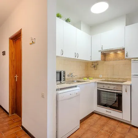 Ivone By Sunnyway * Αλμπουφέιρα