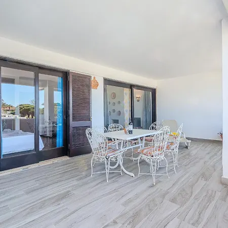 Ivone By Sunnyway Αλμπουφέιρα